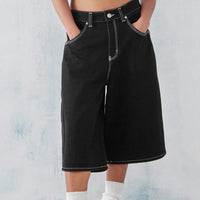 Loose Denim Shorts – Wide Fit with Functional Pockets